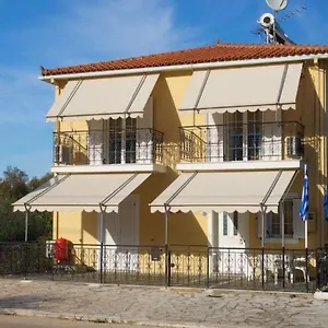 Apartment Dimitris Karavomylos