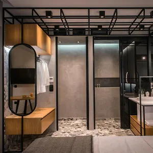 King's Blue, Urban Appartement